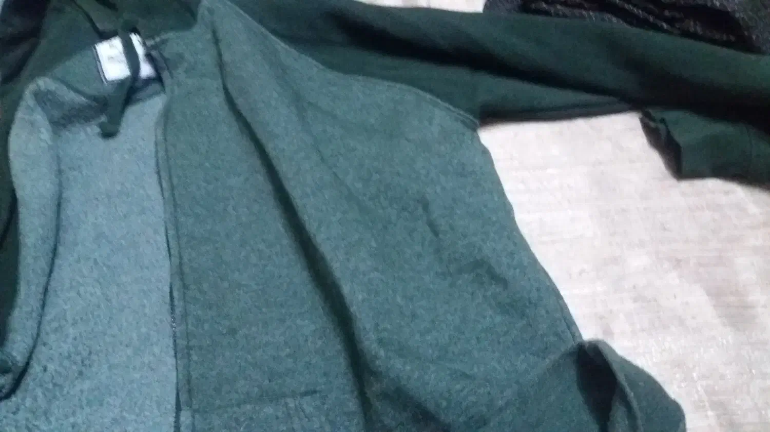 دو عدد سویشرت|لباس|شوشتر, |دیوار