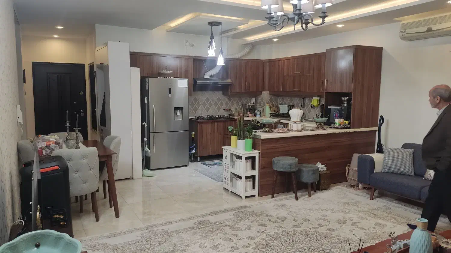 آپارتمان 100 متری موسوی قوچانی 11/1|فروش آپارتمان|مشهد, خاتم الانبیا|دیوار