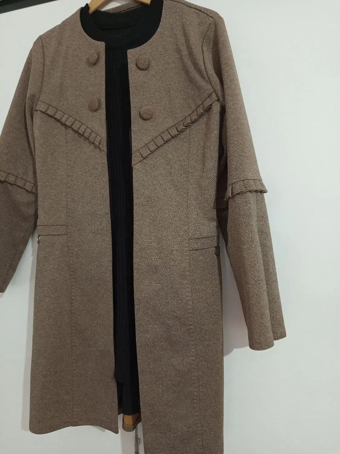 مانتو|لباس|طاغنکوه, |دیوار