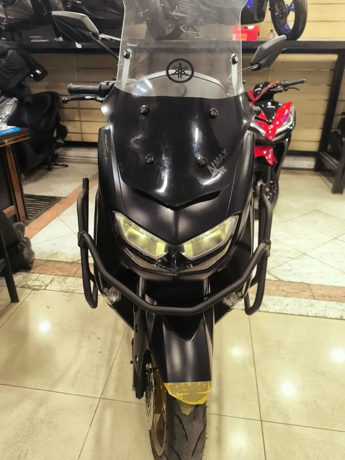 Nmaxانمکس ۱۴۰۲ کیلس|موتورسیکلت|تهران, گمرک|دیوار