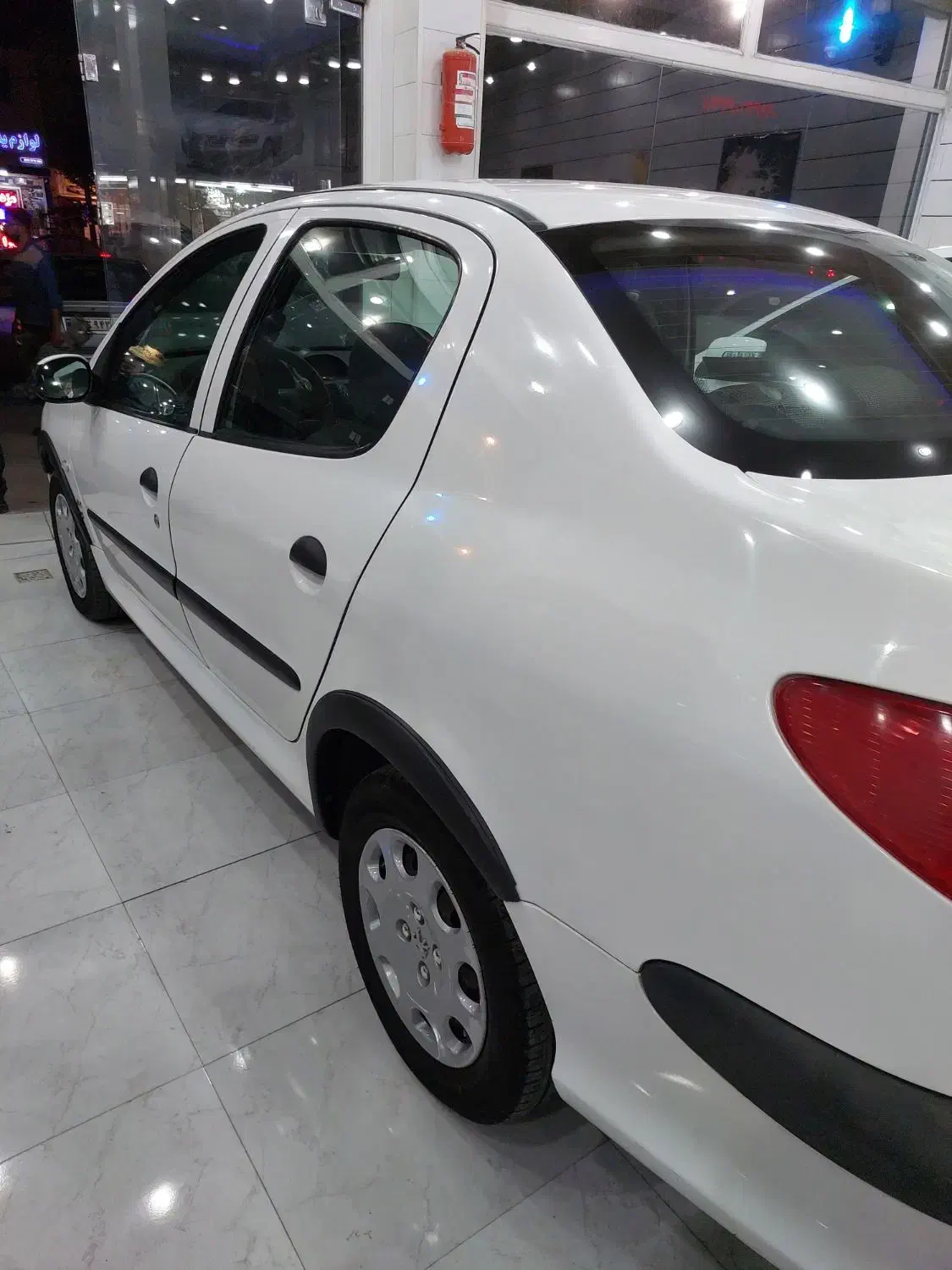 206 v8 مدل۱۳۹۵|خودرو سواری و وانت|مبارکه, |دیوار