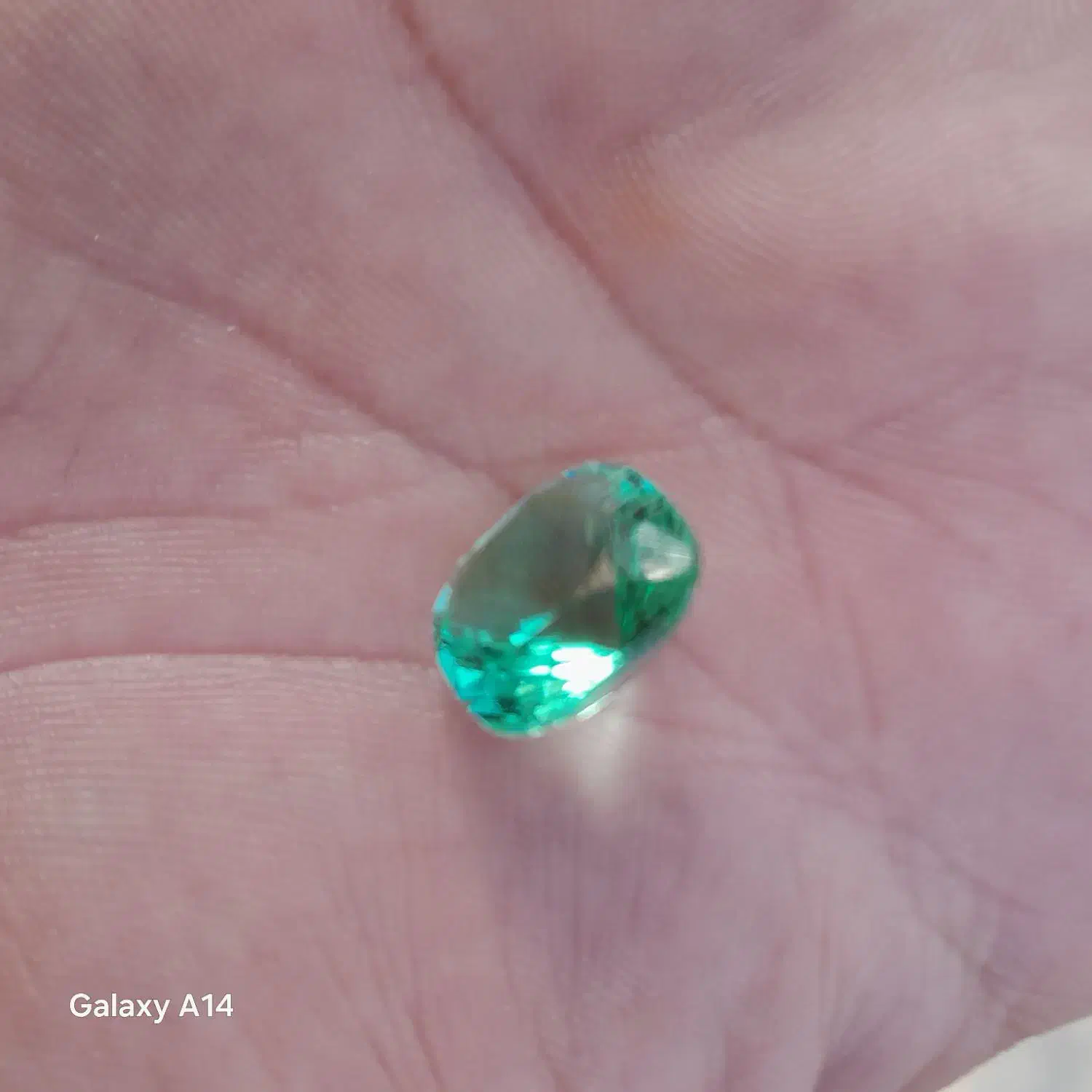 سنگ توپاز الماس تراش|جواهرات|قرچک, شهرک طلائیه|دیوار