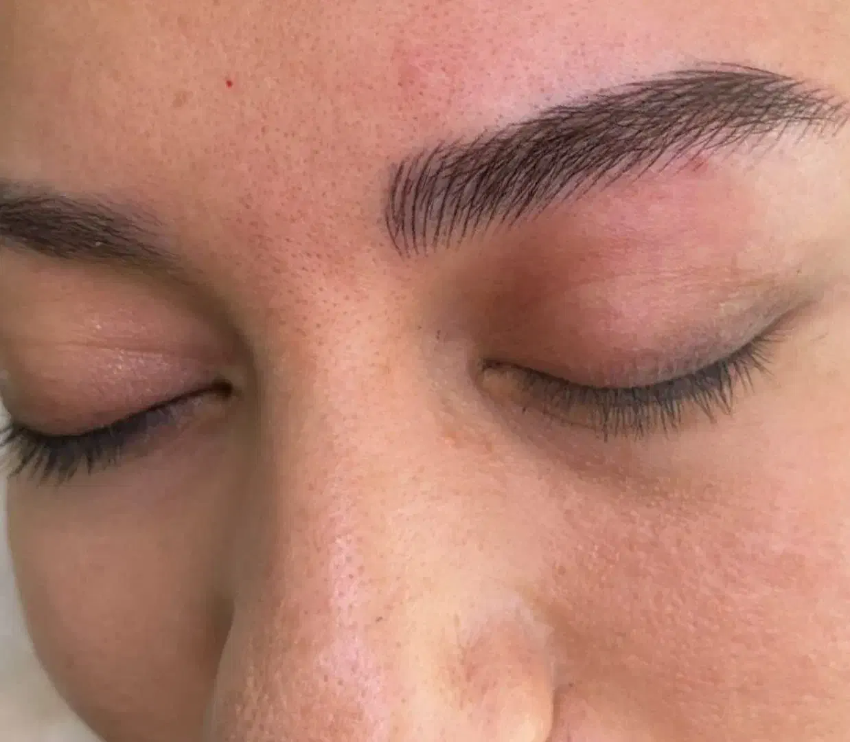 نانومیکرو|خدمات آرایشگری و زیبایی|میبد, |دیوار