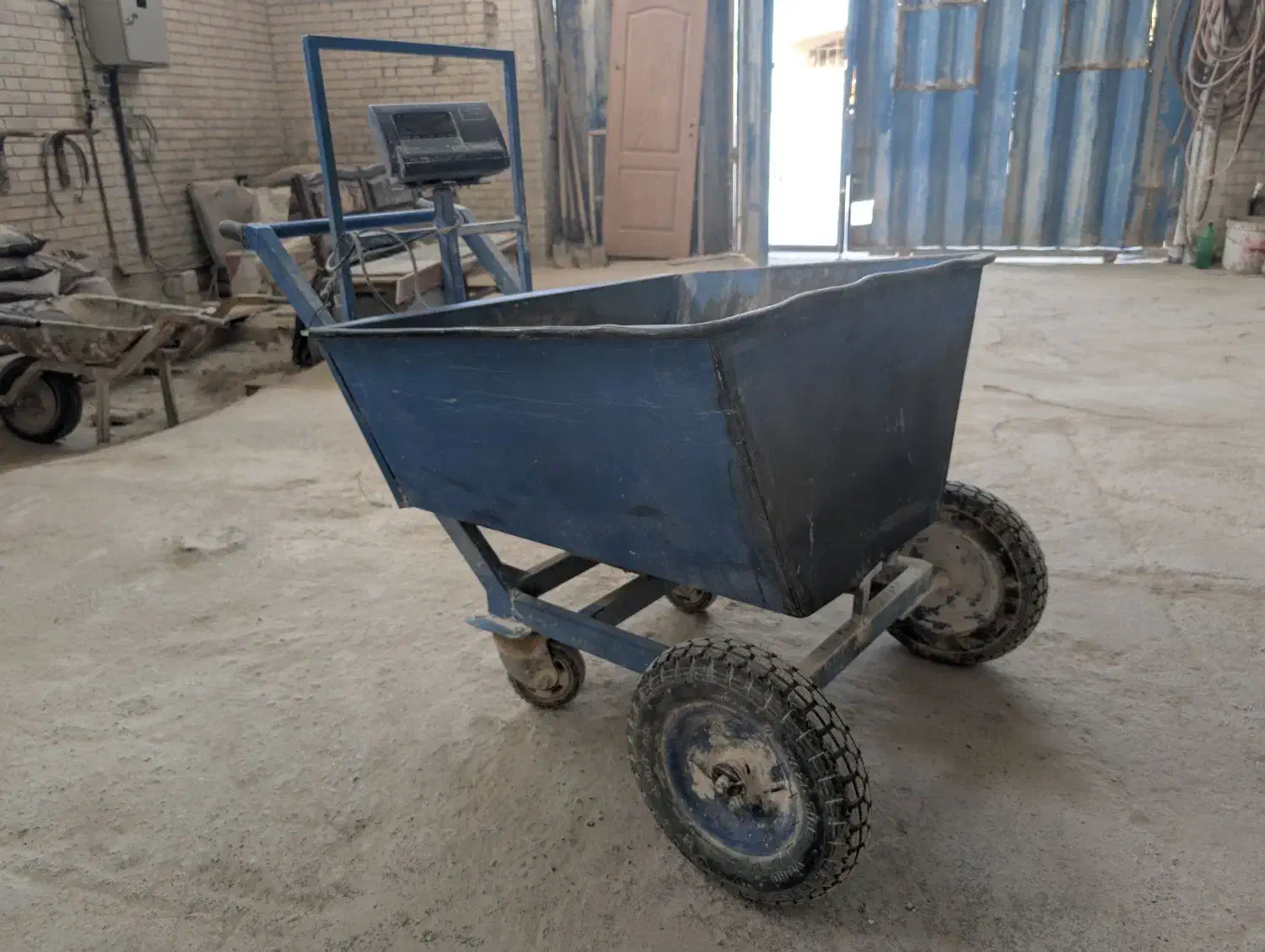 فرقون باسکول دار فرقون|ابزارآلات|مشهد, رباط طرق|دیوار