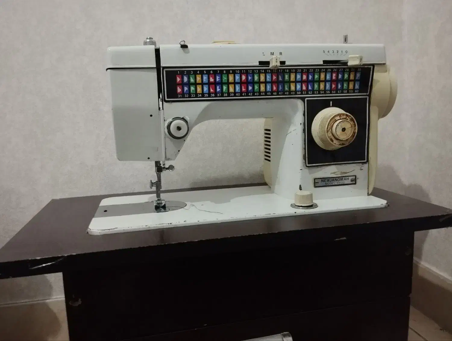 چرخ خیاطی|چرخ خیاطی و ریسندگی|پاکدشت, پاکدشت (مامازند)|دیوار