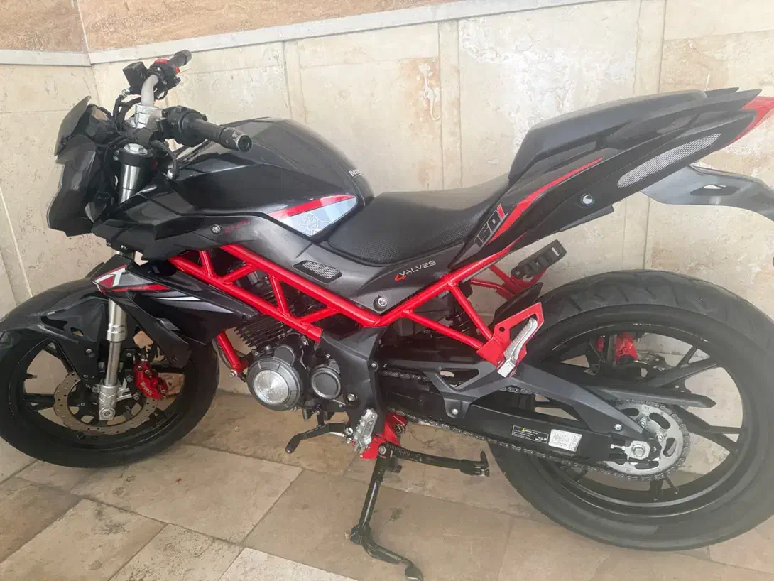 موتور بنلی ۱۵۰ نیو فیس|موتورسیکلت|تهران, سهروردی|دیوار