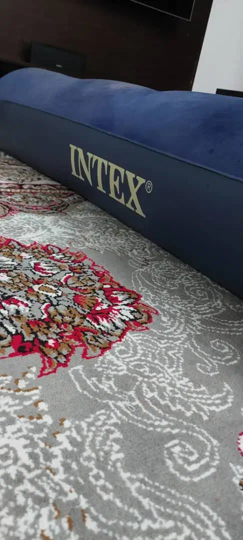 تشک بادی اینتکس|تشک تختخواب|رباطکریم, پیغمبر|دیوار