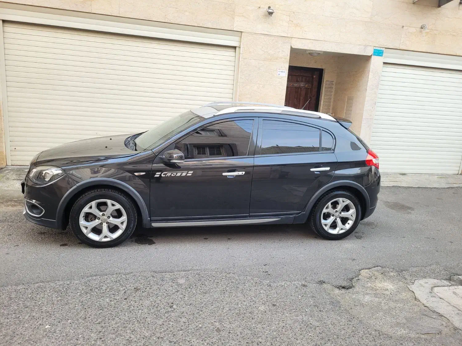 برلیانس کراس دنده اتومات مدل ۹۷|خودرو سواری و وانت|رشت, فلسطین|دیوار