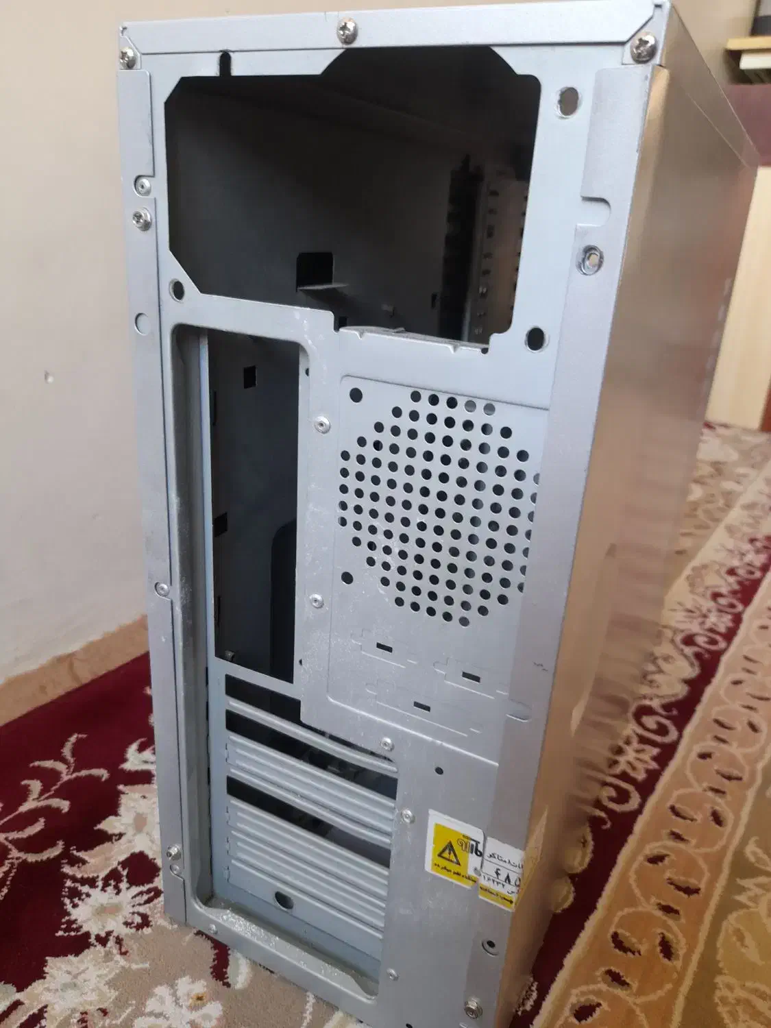 کیس کامپیوتر|قطعات و لوازم جانبی رایانه|فولادشهر, فولادشهر|دیوار