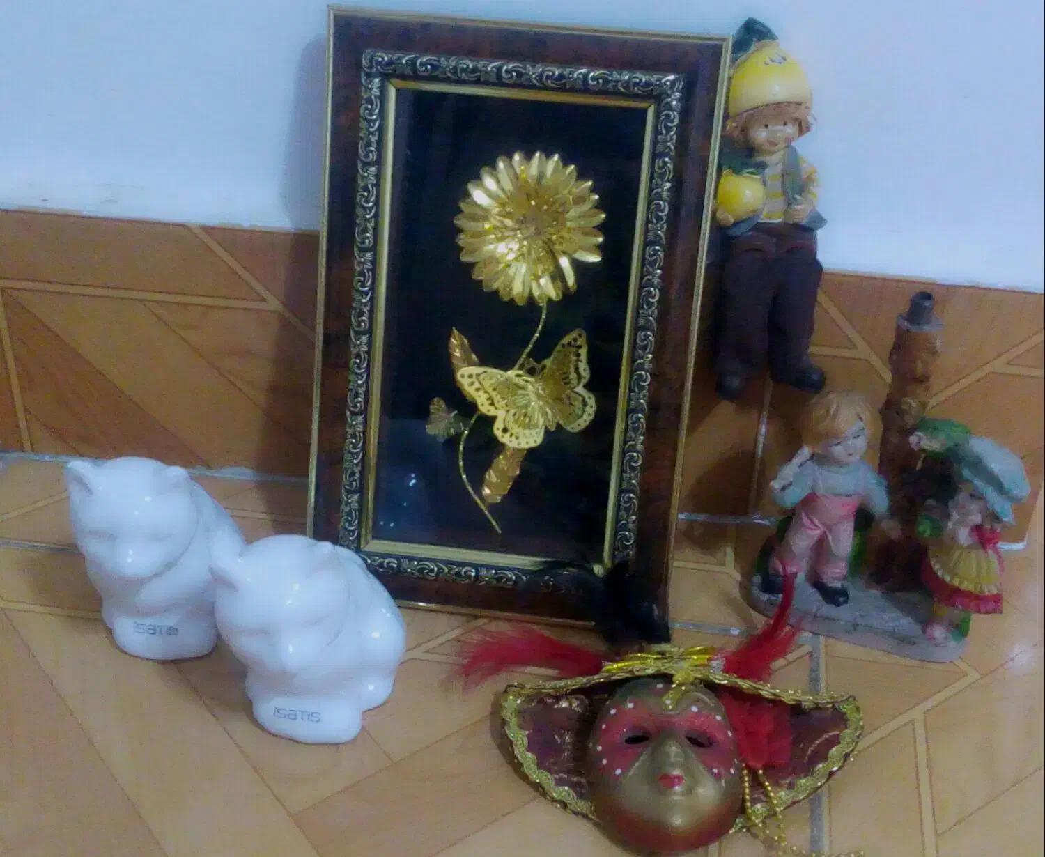 انتیک|کلکسیون اشیاء عتیقه|رشت, حمیدیان|دیوار