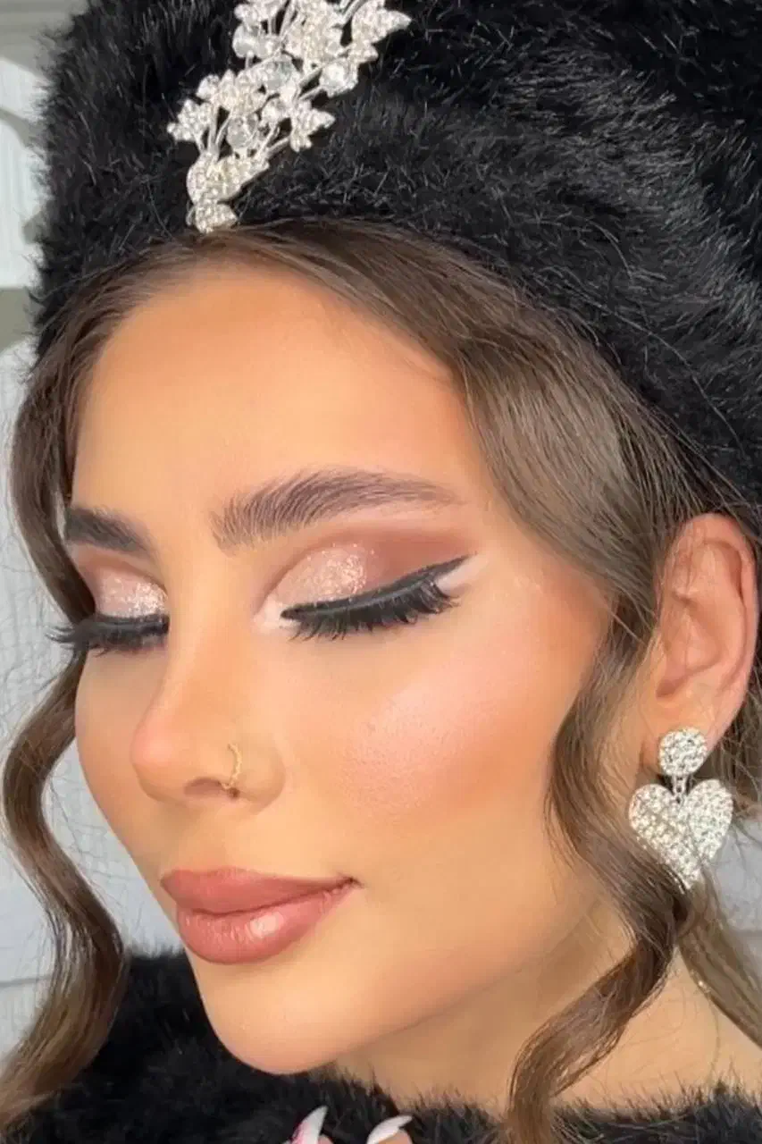 آموزش .کوتاهی تخصصی . میکاپ . شنیون. بافت|خدمات آرایشگری و زیبایی|پرند, فاز ۳|دیوار