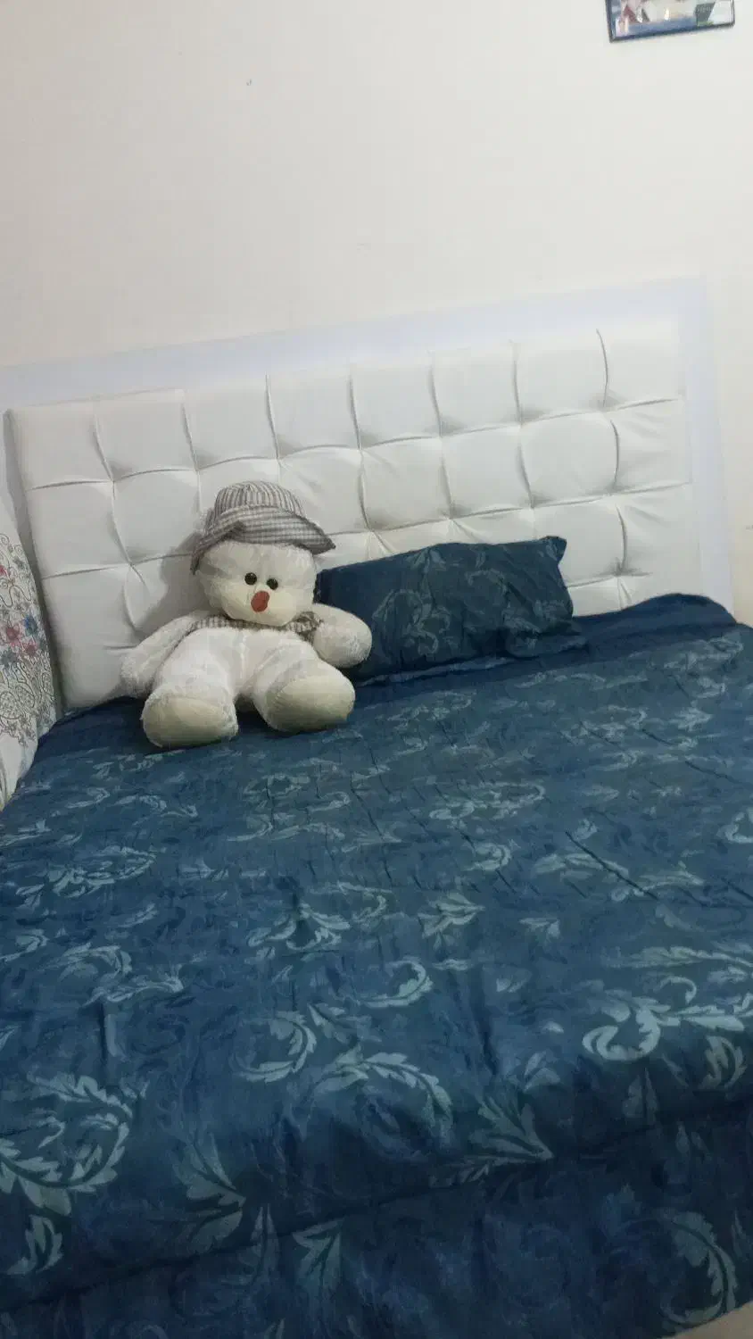 تخت دونفره کاملا سالم|تخت و سرویس خواب|تویسرکان, |دیوار