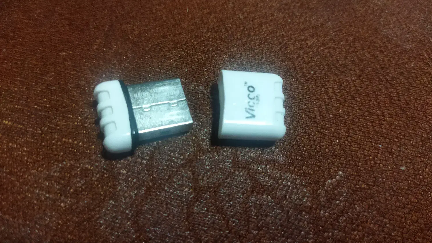 فلش 16 گیگ|قطعات و لوازم جانبی رایانه|طبس, |دیوار