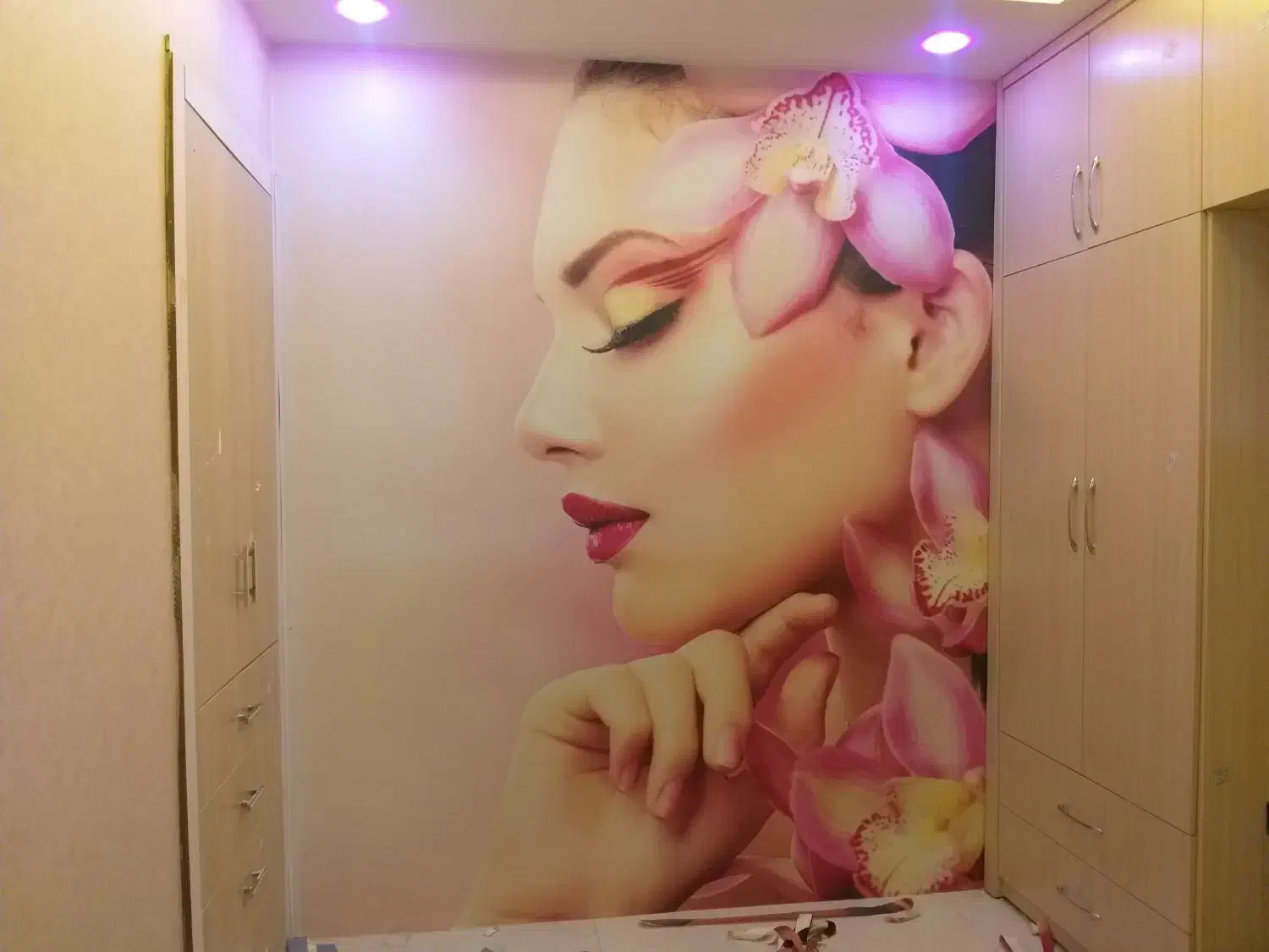 خدمات فروش،نصب و تعمیرات کاغذ دیواری و نصب پوستر|مصالح و تجهیزات ساختمان|مشهد, امامیه (شهرک غرب)|دیوار