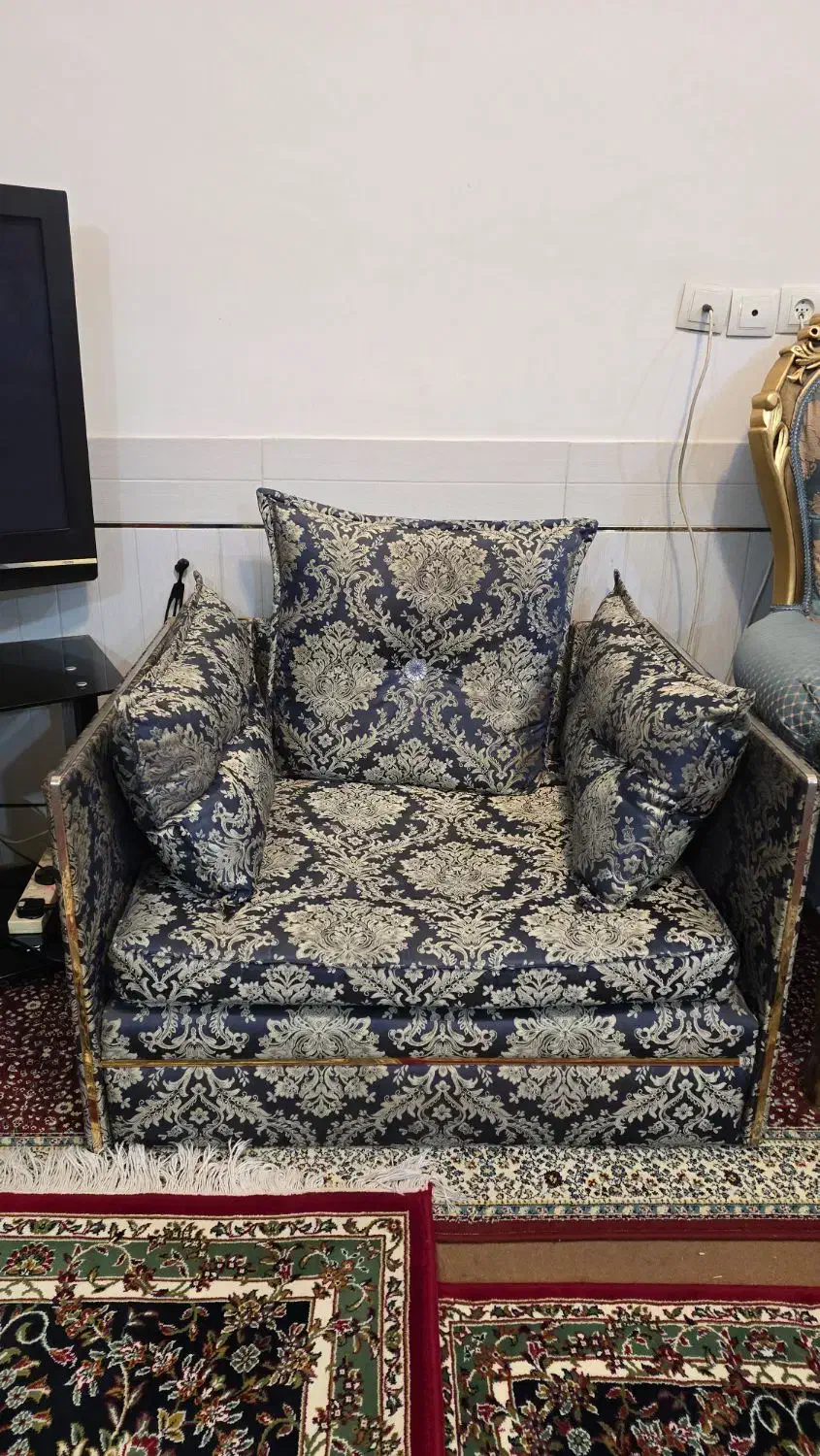 مبل ایتالیایی جنس عالی|مبلمان خانگی و میز عسلی|شهرضا, |دیوار