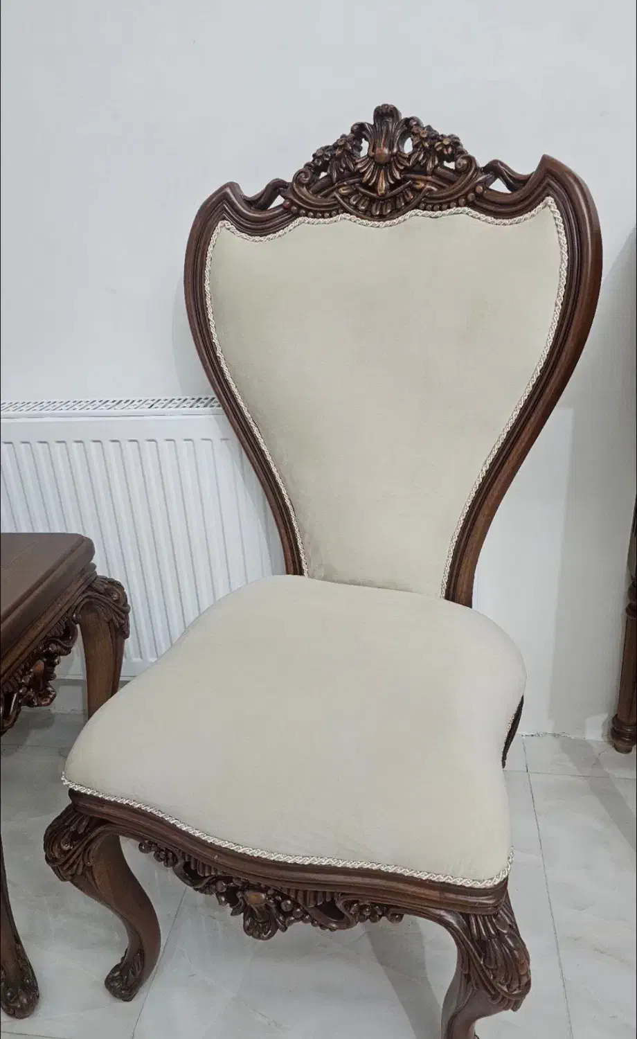 دو عدد صندلی میزبان به همراه میز عسلی|مبلمان خانگی و میز عسلی|اردبیل, |دیوار