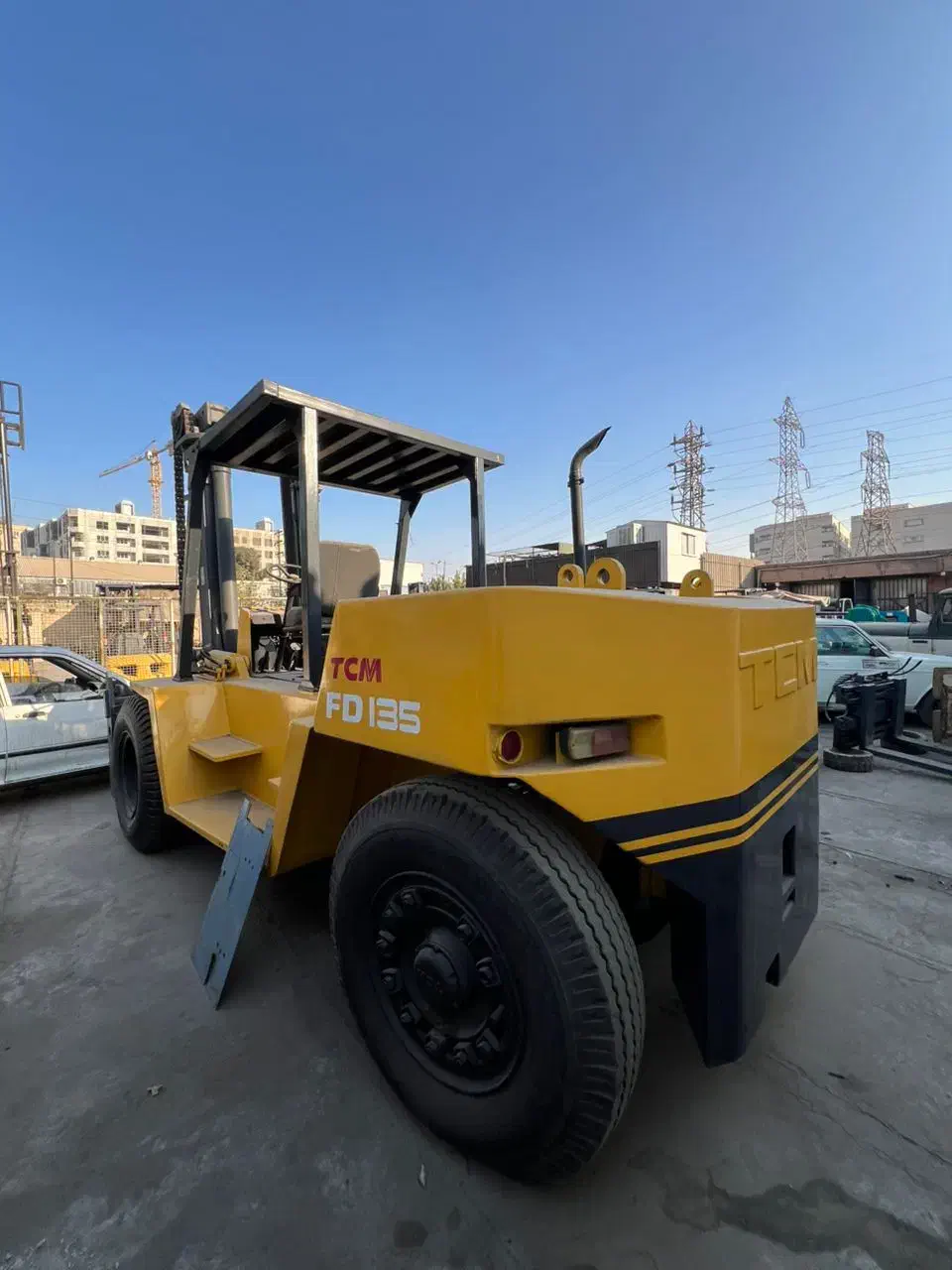 لیفتراک اجاره فروش تی سی ام ۱۳ تن و ۱۲ تن|خودرو سنگین|چهاردانگه (تهران), |دیوار