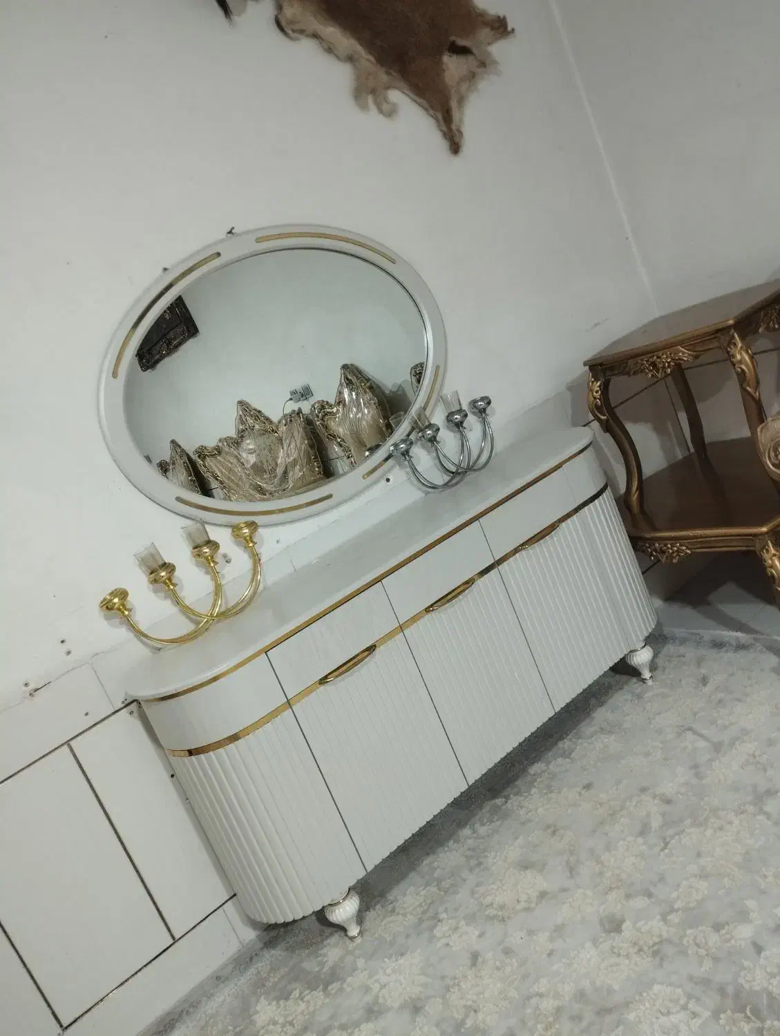 آینه کنسول شیک و زیبا|بوفه، ویترین، کنسول|فولادشهر, C1|دیوار