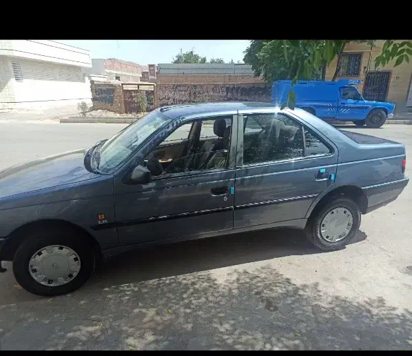 ۴۰۵ مدل ۹۷ یک گلگیر رنگ کمپوت جلو استوک تعویض|خودرو سواری و وانت|کهنوج, |دیوار