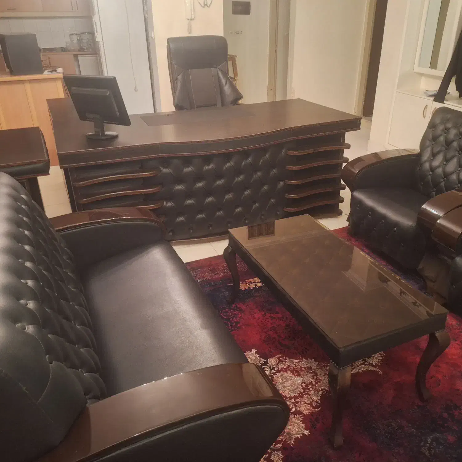 میز وصندلی مدیریت چرم|مبلمان اداری|اصفهان, تیران|دیوار