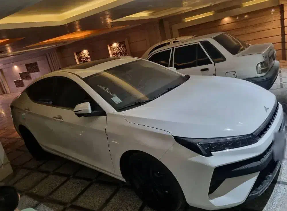 کی ام سی j7مدل 1403|خودرو سواری و وانت|تهران, امام خمینی|دیوار