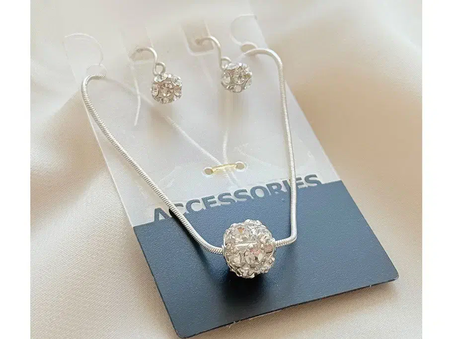 نیمست زنجیری توپی نگینی نقره ای|بدلیجات|خرم‌آباد, |دیوار