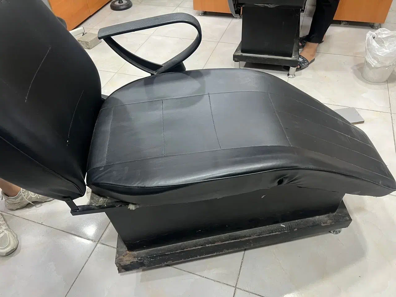 صندلی اصلاح|آرایشگاه و سالنهای زیبایی|بندرعباس, |دیوار