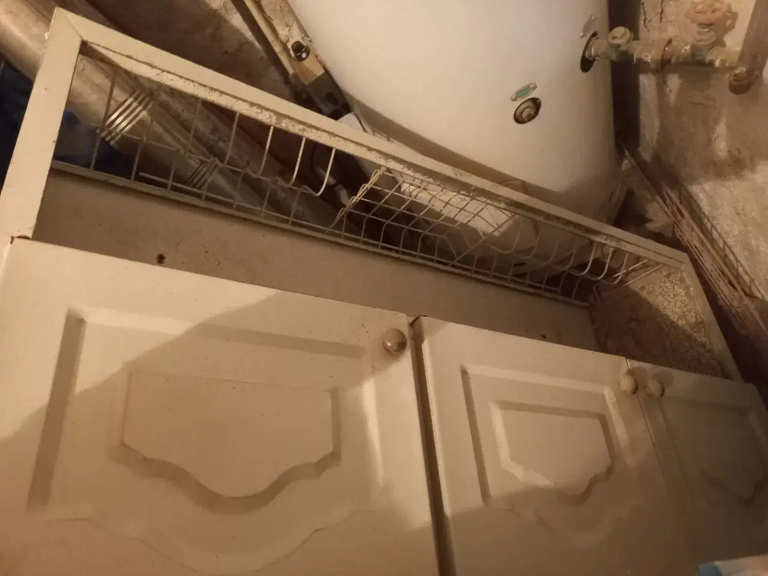 آبچکان|آبچکان و نظمدهنده ظروف|قم, علی آباد سعدگان|دیوار