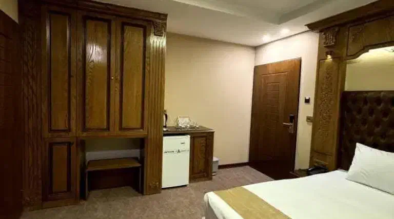 بزرگترین مرکز رزرواسیون هتل واقامت در مشهد|تور و چارتر|اردکان, |دیوار