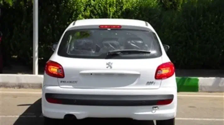 207 دنده ای پاناروما، مدل1404|خودرو سواری و وانت|تهران, آسمان|دیوار