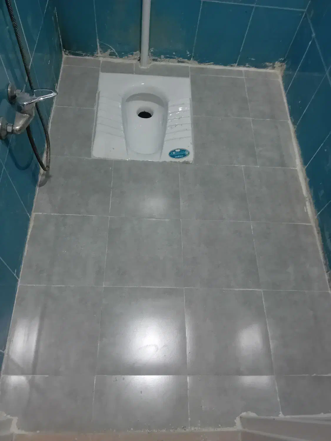 تعویض کاسه توالت بازسازی کف وخرده کاری کل تهران|خدمات پیشه و مهارت|تهران, فلسطین (میدان انقلاب)|دیوار