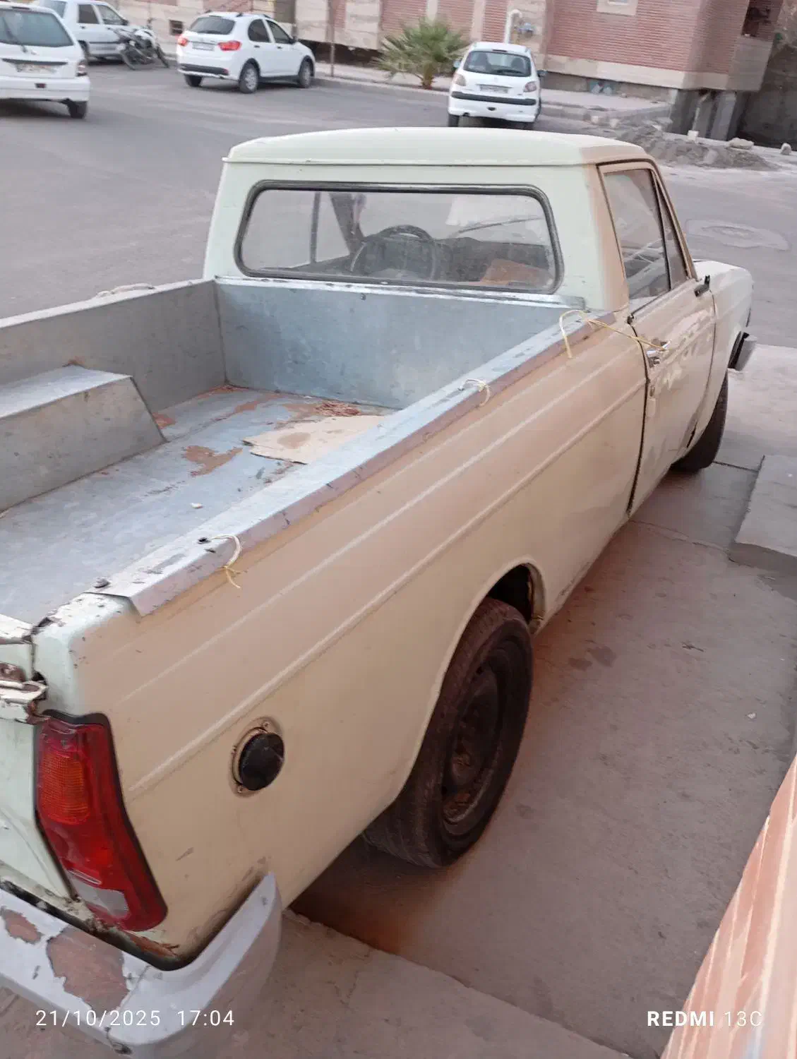 فروش پیکان وانت و...اجاره و کرایه وانت بار پیکان ف|خودرو سواری و وانت|سیرجان, |دیوار