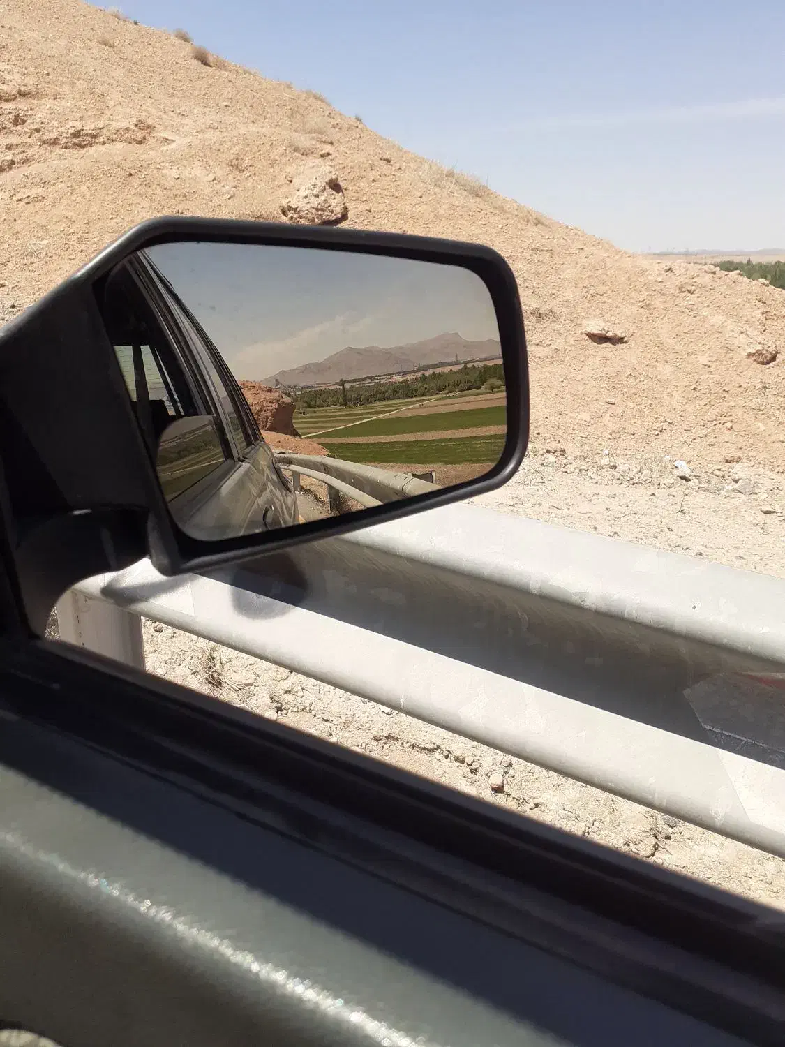 معرفی|فعالیت داوطلبانه|اصفهان, باغ زرشک|دیوار