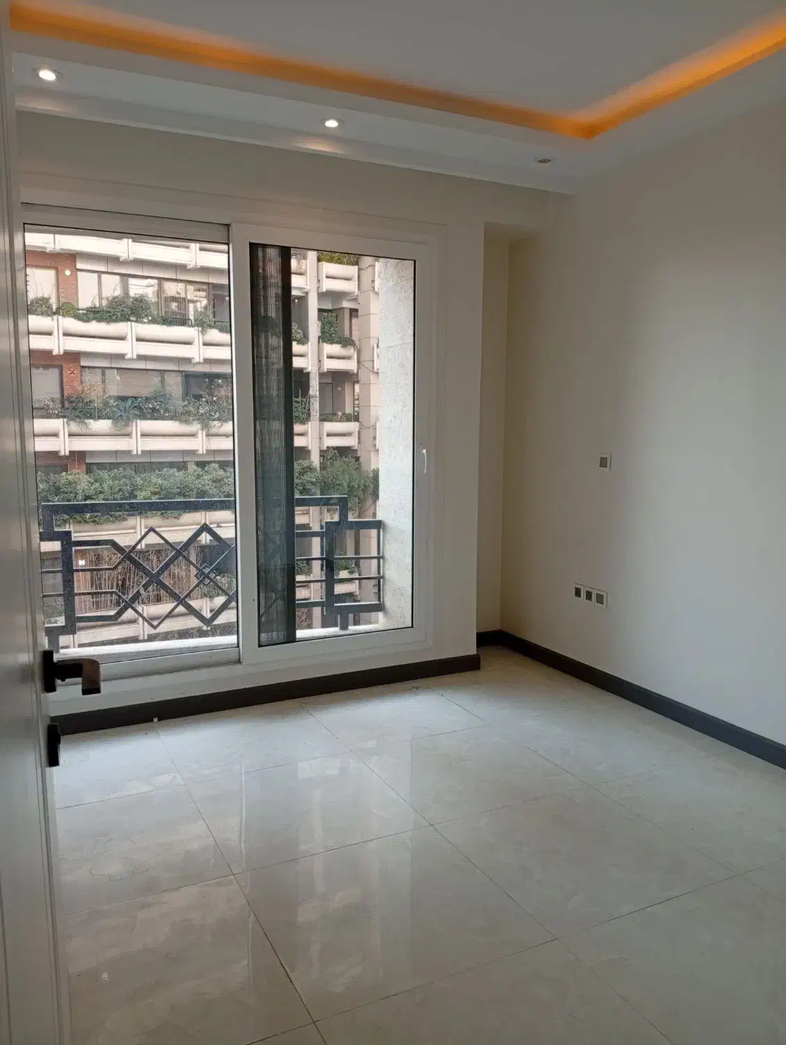 120 متر آپارتمان دو خوابه