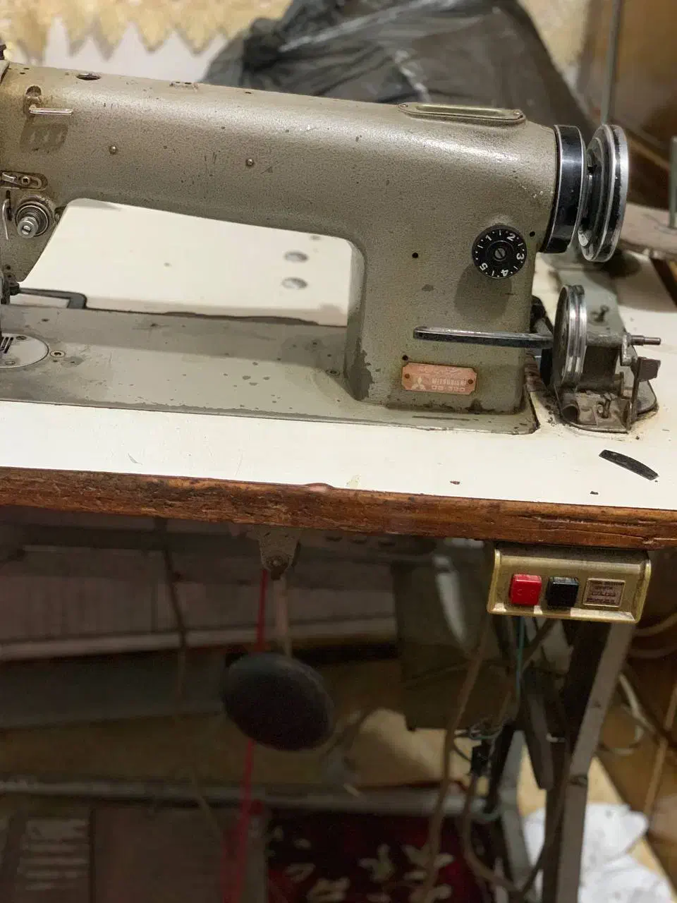 چرخ خیاطی صنعتی صندل و چرم دوز|چرخ خیاطی و ریسندگی|قم, مهدیه|دیوار