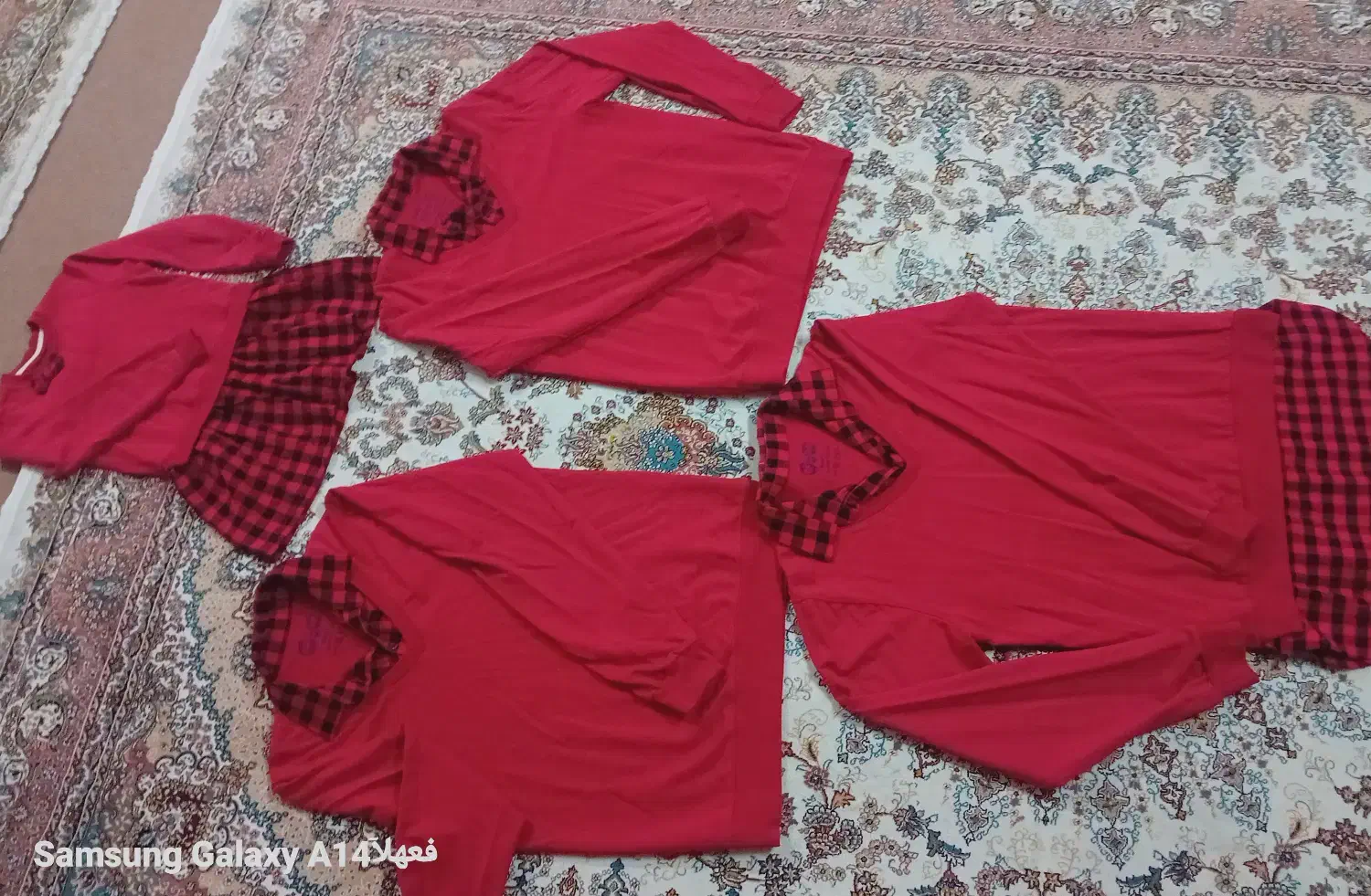 لباس یلدایی|لباس|قم, باجک سه|دیوار