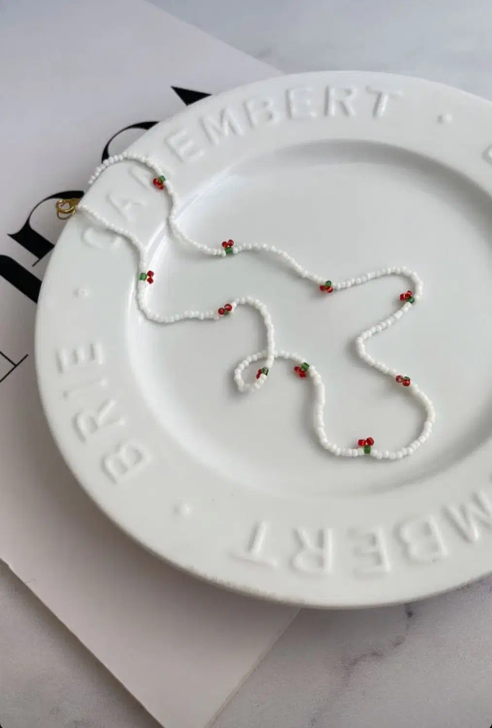 گردنبند|بدلیجات|شاهینشهر, عطار|دیوار