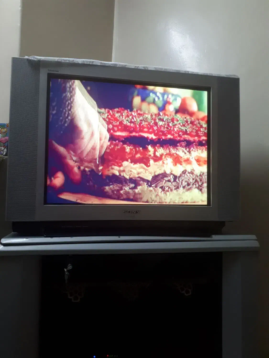 تلویزیون ۲۹ سونی به همراه زیزتلویزیون|تلویزیون و پروژکتور|تهران, مینابی|دیوار