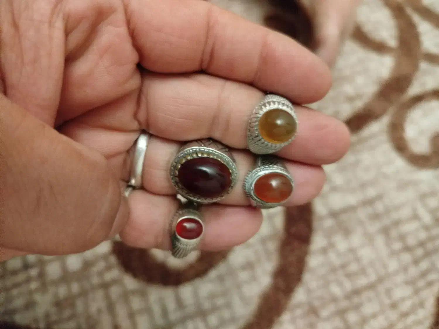 انگشتر قدیمی|جواهرات|کیش, |دیوار