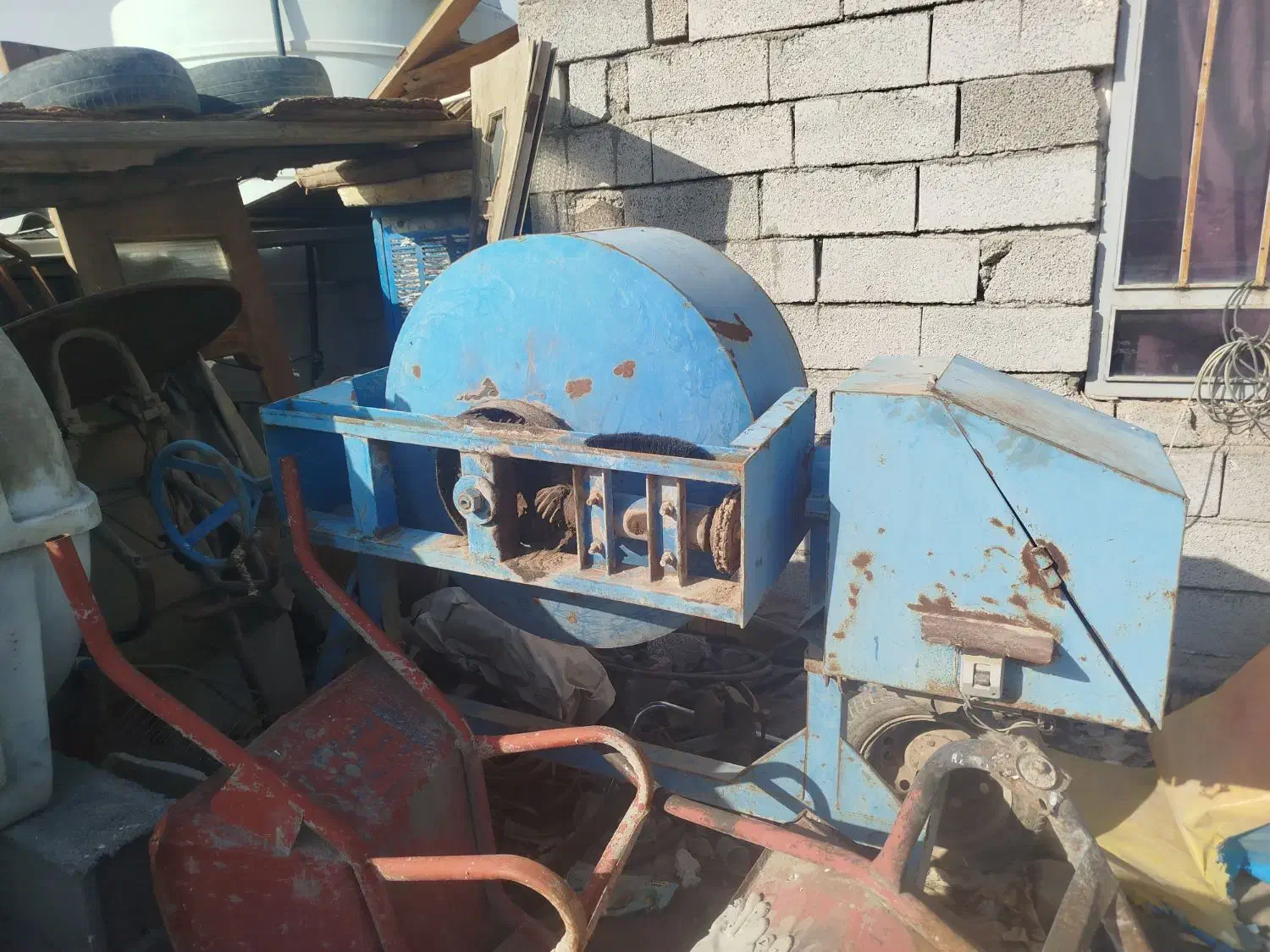 بتونر|ماشینآلات صنعتی|قم, جاده معدن|دیوار