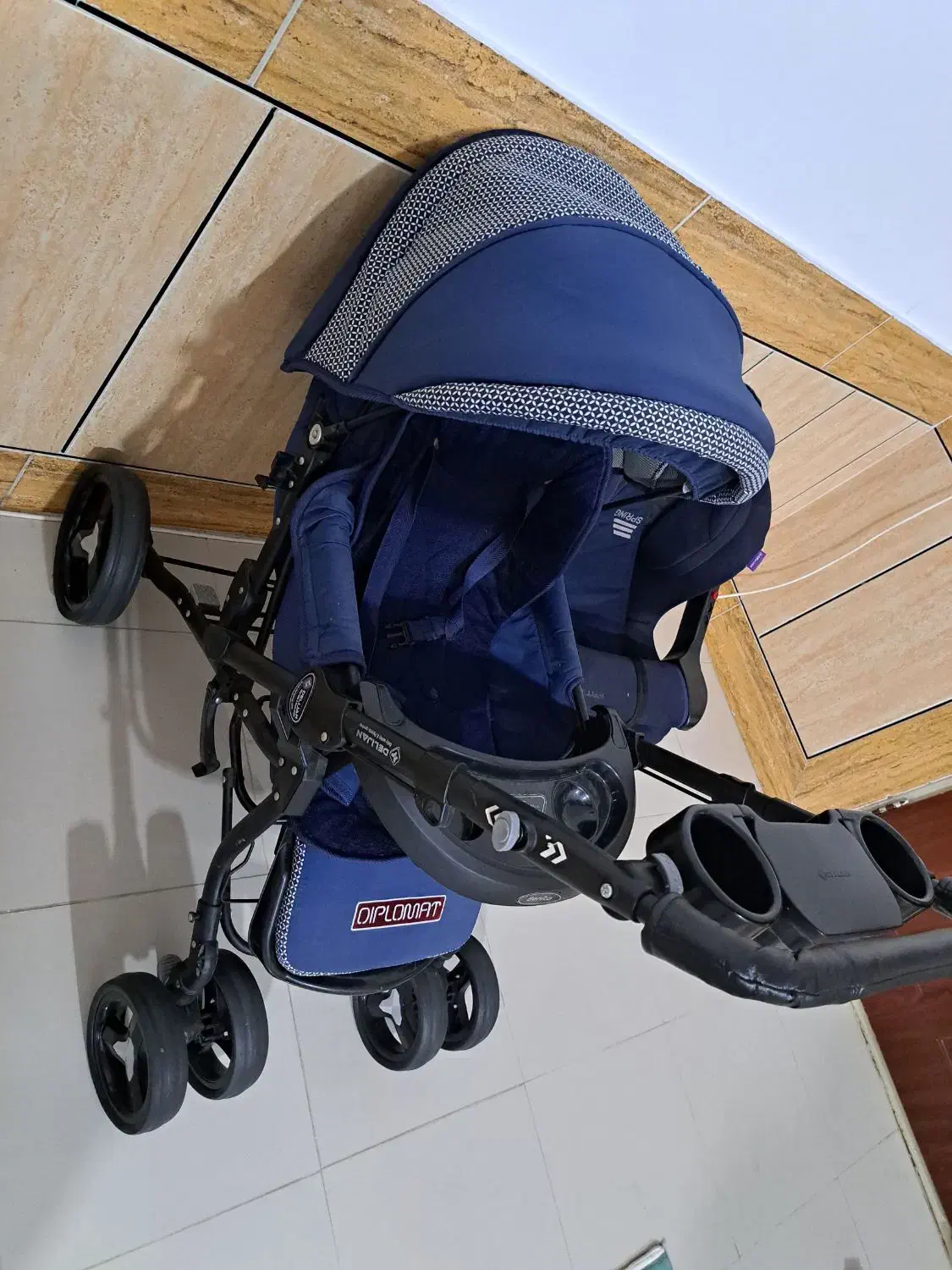 کالسکه صندلی به همراه کریر|کالسکه و لوازم جانبی|اسدآباد, |دیوار