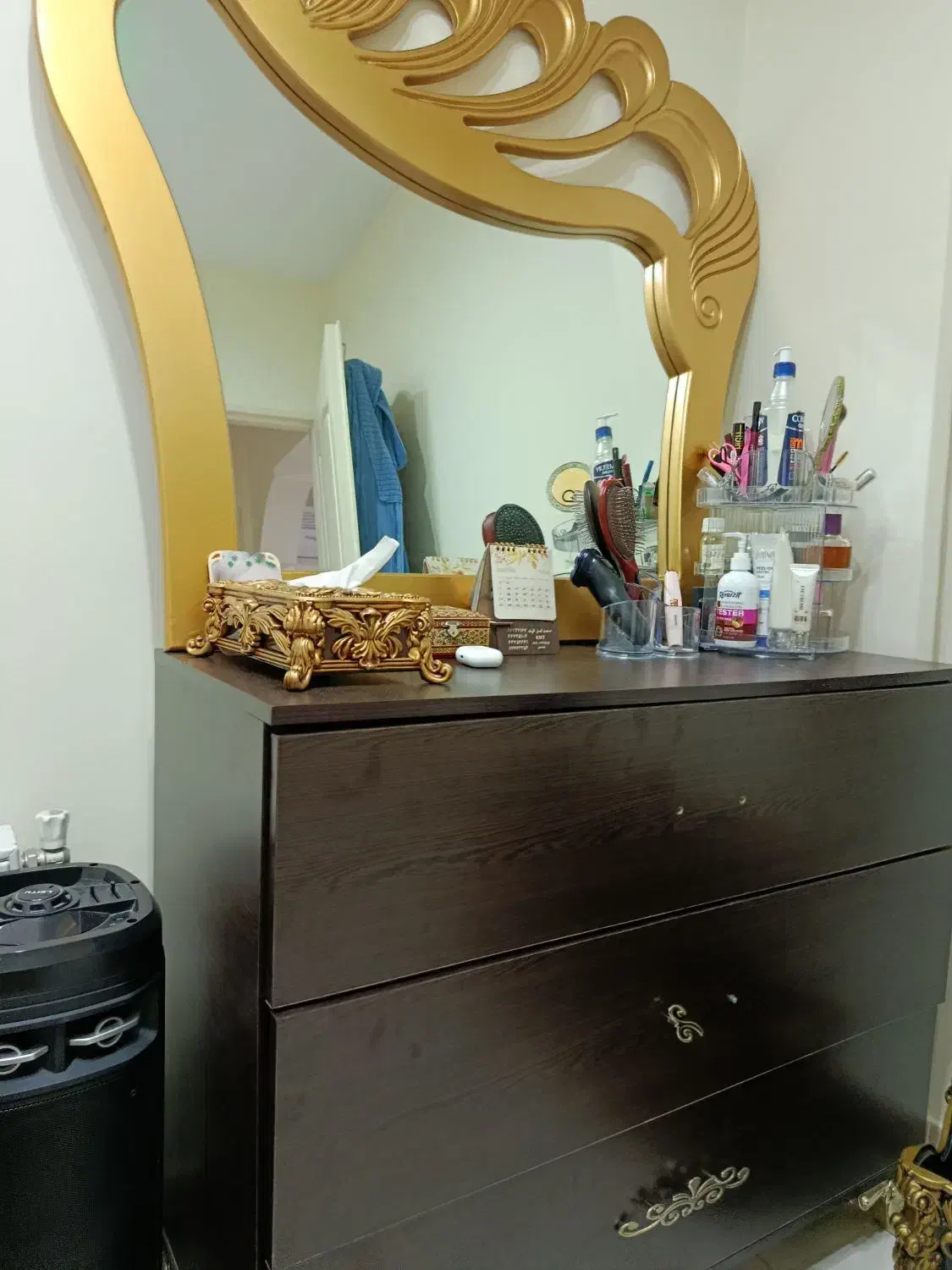 سرویس خواب|تخت و سرویس خواب|پردیس, فاز ۳|دیوار