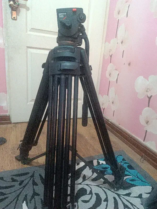 سه پایه دوربین monferoto|دوربین عکاسی و فیلمبرداری|اندیشه, اندیشه فاز ۱|دیوار