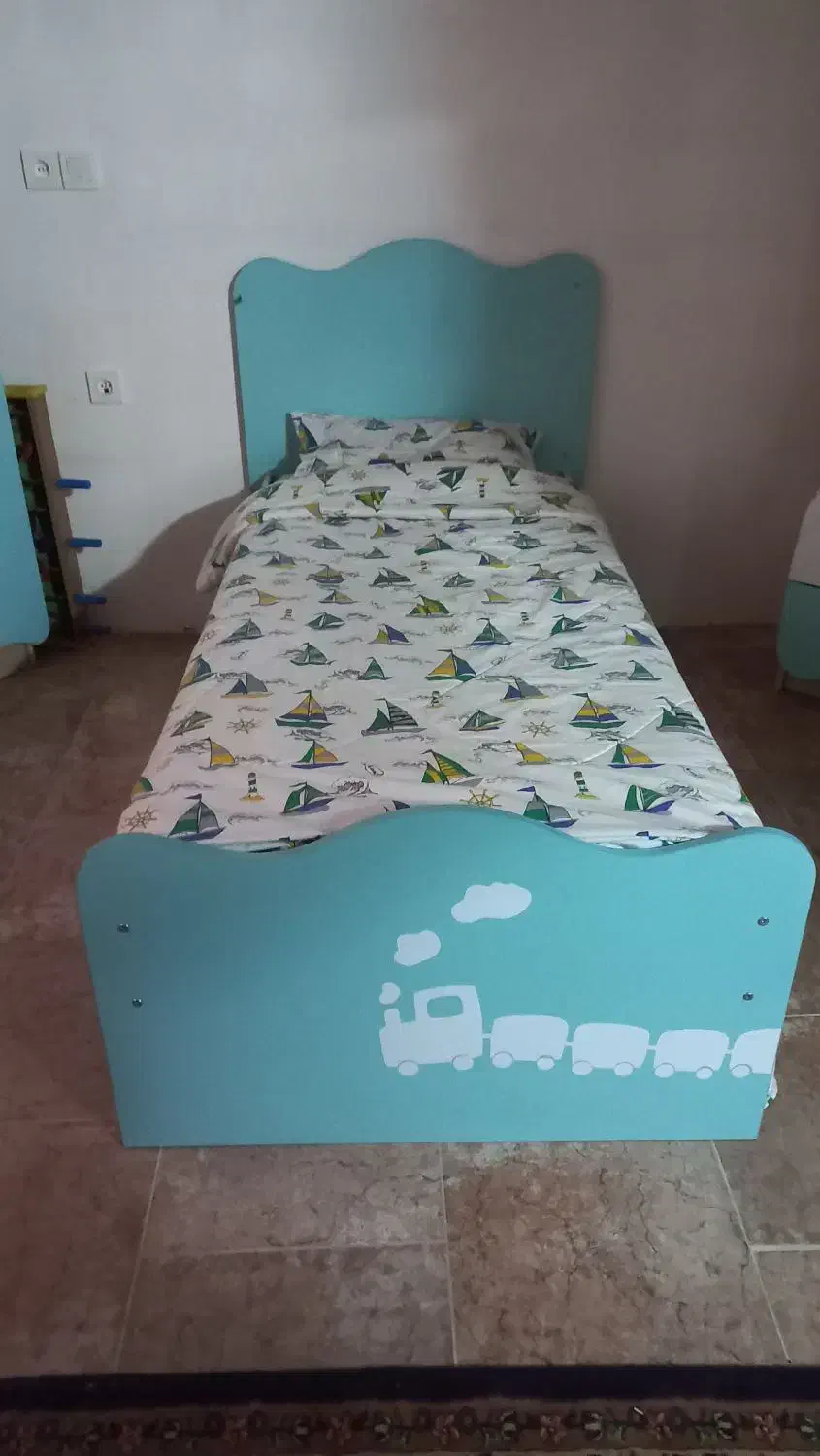 تخت و کمد نوجوان|تخت و سرویس خواب|خرم‌آباد, |دیوار