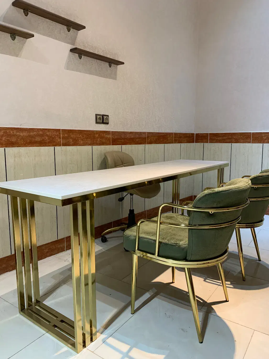 فروش میز و صندلی|مبلمان اداری|بابلسر, |دیوار