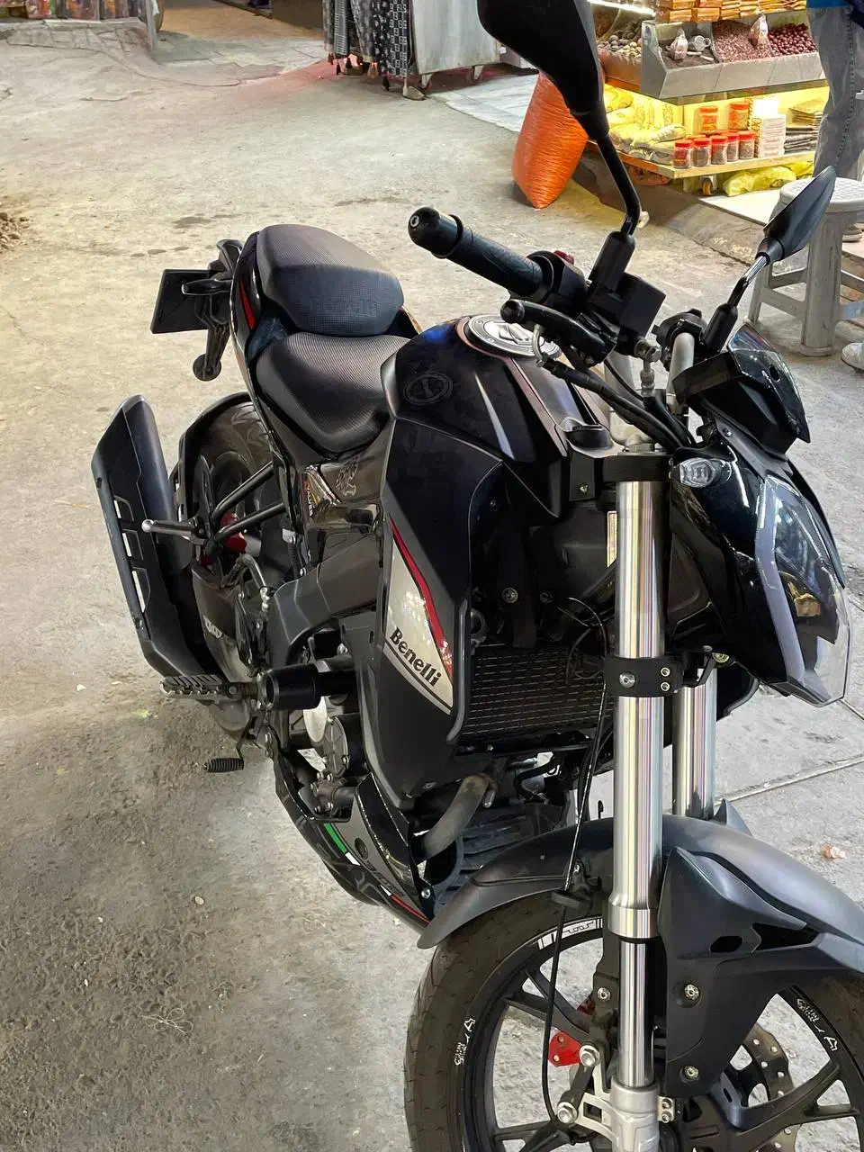بنلی ۱۸۰s|موتورسیکلت|مشهد, بالا خیابان|دیوار