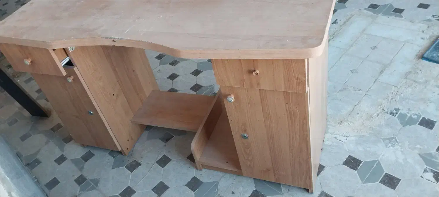 کالا فروشی|میز تحریر و کامپیوتر|اسفراین, |دیوار