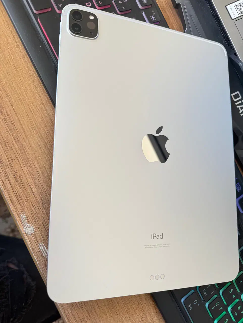 آیپد پرو m1 2021|تبلت|فردیس, منظریه|دیوار