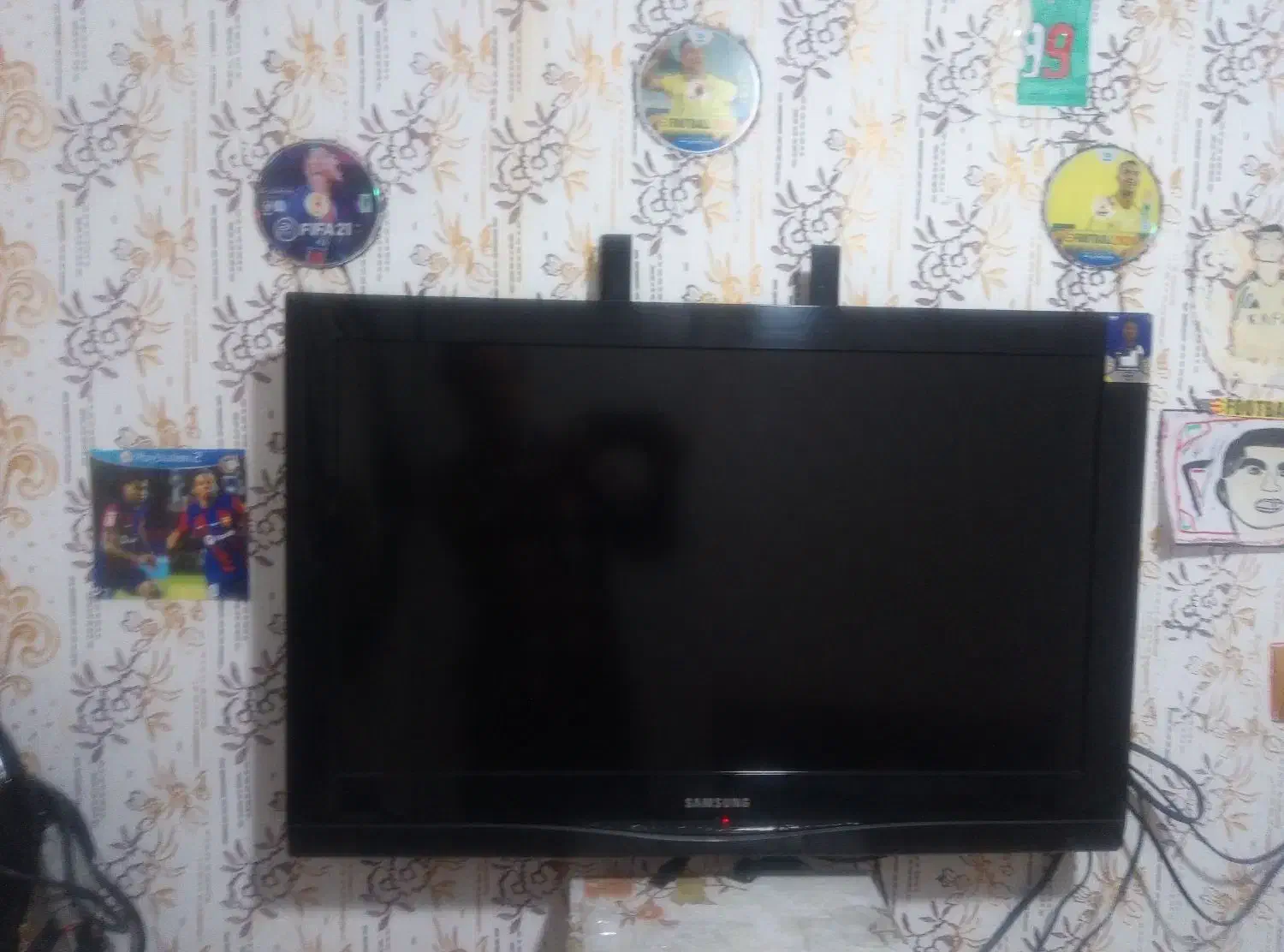 سلام تلوزیون 32انچ سالم درحد نو ساده فروشی 8500ت|تلویزیون و پروژکتور|تربت‌حیدریه, ترمینال|دیوار