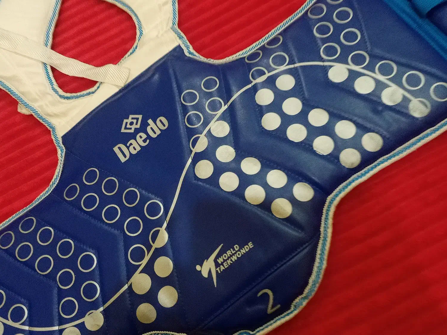 وسایل و لباس تکواندو|تجهیزات ورزشی|برازجان, |دیوار